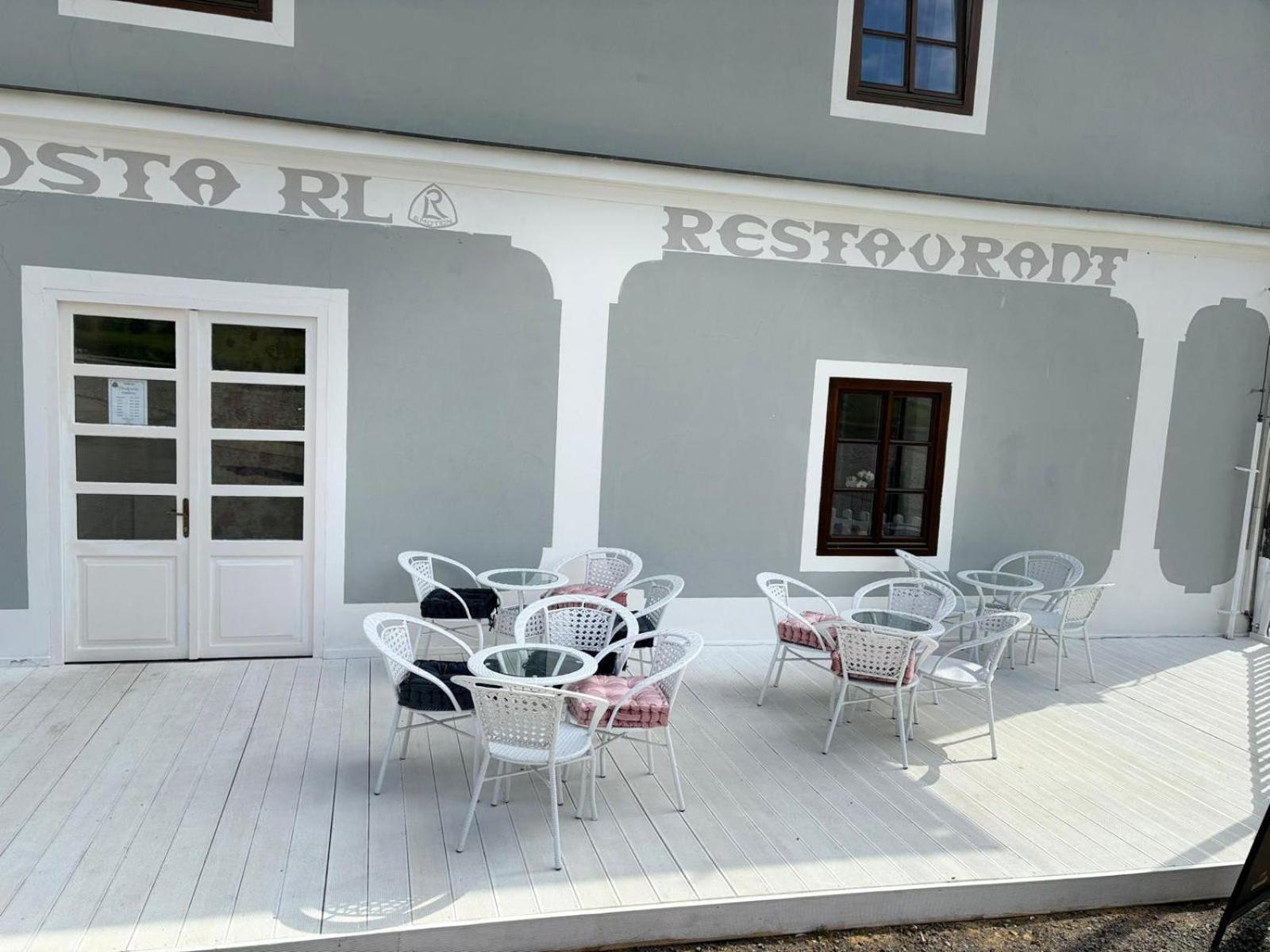 Boutique Hotel Posta Rl 奥拉夫斯基波扎莫克 外观 照片