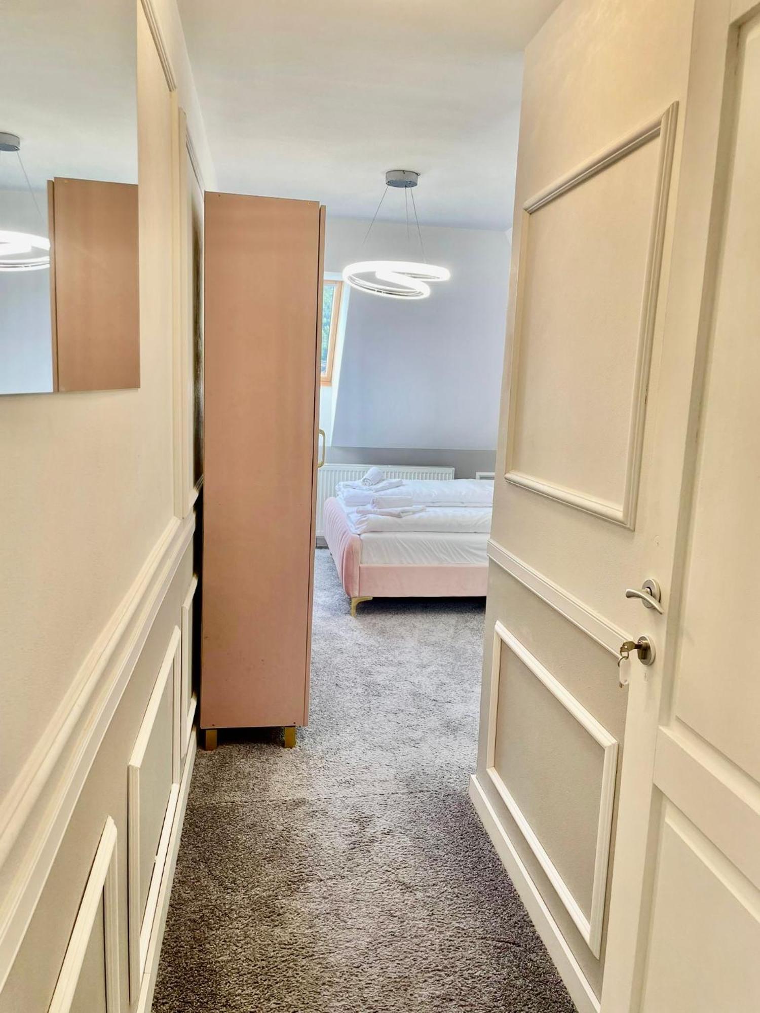 Boutique Hotel Posta Rl 奥拉夫斯基波扎莫克 外观 照片